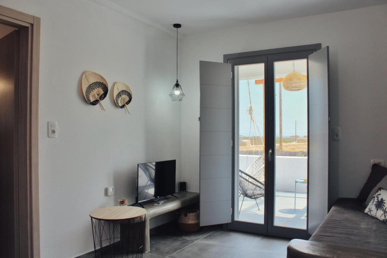 Aeron Suites Exo Gonia Exterior photo