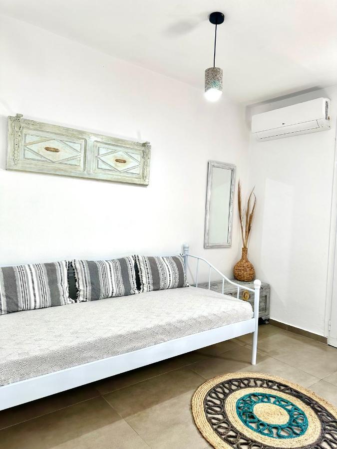 Aeron Suites Exo Gonia Exterior photo